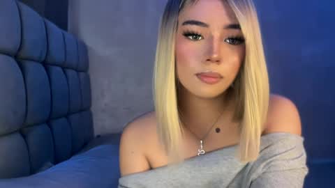 trexie_fucks15 online show from July 16, 2026, 4:18 am