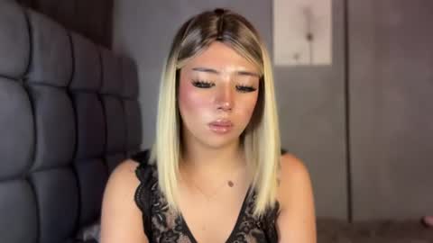trexie_fucks15 online show from July 28, 2026, 12:48 pm