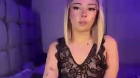 trexie_fucks15 online show from July 29, 2026, 1:09 pm