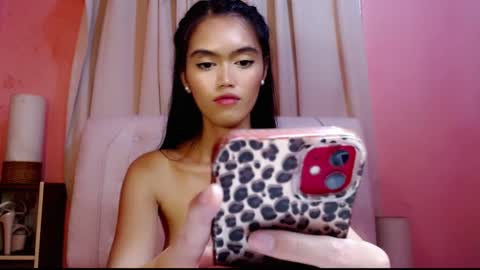 Snapshot of trexiehenderson chatting on September 14, 2025, 3:44 pm trexie online show from September 14, 2025, 3:44 pm