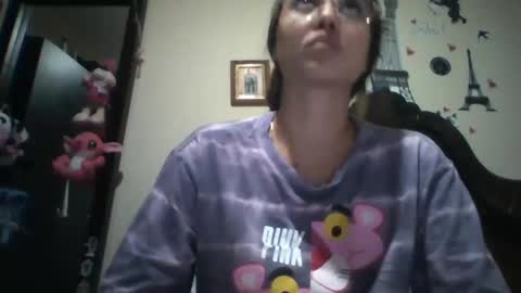 triana_bell online show from December 19, 2024, 11:03 pm