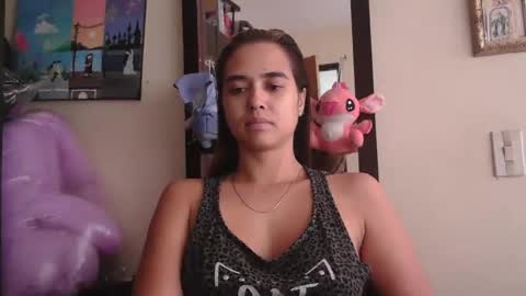 Snapshot of triana_bell chatting on April 15, 2026, 6:04 pm triana_bell online show from April 15, 2026, 6:04 pm