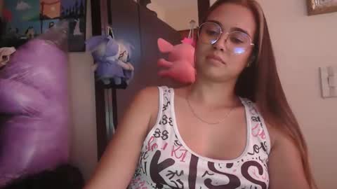 Snapshot of triana_bell chatting on April 30, 2026, 9:41 pm triana_bell online show from April 30, 2026, 9:41 pm