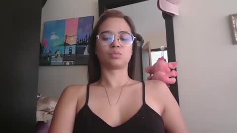 Snapshot of triana_bell chatting on May 3, 2026, 3:18 pm triana_bell online show from May 3, 2026, 3:18 pm