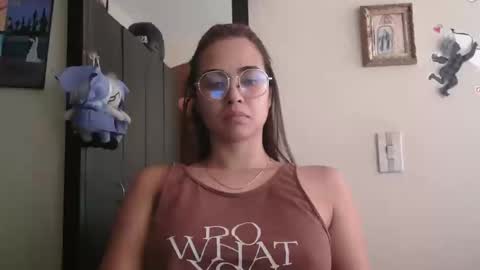 Snapshot of triana_bell chatting on May 16, 2026, 5:01 pm triana_bell online show from May 16, 2026, 5:01 pm