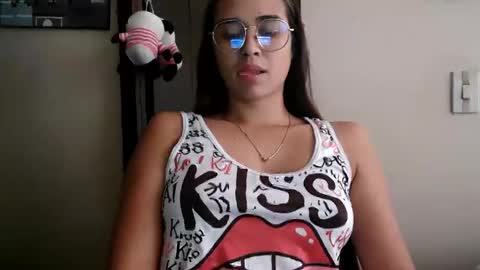 Snapshot of triana_bell chatting on June 11, 2026, 3:32 pm triana_bell online show from June 11, 2026, 3:32 pm