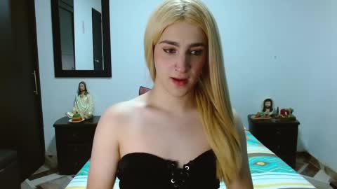 triana_damelio online show from December 14, 2024, 8:18 pm