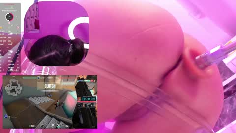 Snapshot of trianna__ chatting on January 31, 2025, 6:14 pm Trianna online show from January 31, 2025, 6:14 pm