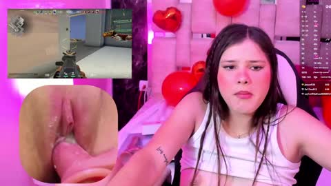 Snapshot of trianna__ chatting on February 5, 2025, 5:20 pm Trianna online show from February 5, 2025, 5:20 pm
