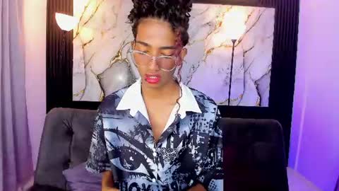 Snapshot of triiangel_latinboy chatting on June 13, 2026, 12:25 pm Johan online show from June 13, 2026, 12:25 pm