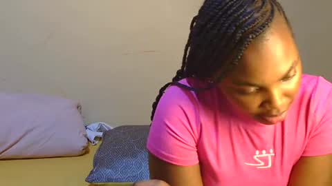trina_z online show from July 16, 2026, 8:48 pm
