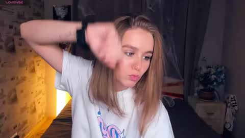 Bubbles online show from November 9, 2025, 7:01 pm