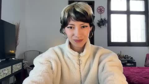 Snapshot of trinitysecrets chatting on January 3, 2025, 7:29 pm trinitysecrets online show from January 3, 2025, 7:29 pm