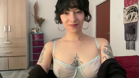 Snapshot of trinitysecrets chatting on February 6, 2025, 7:51 pm trinitysecrets online show from February 6, 2025, 7:51 pm