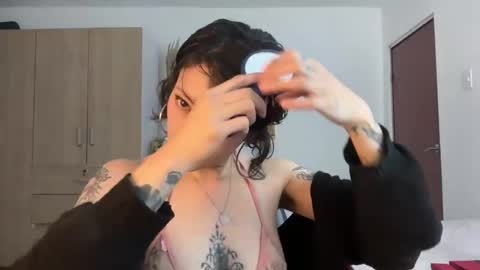 Snapshot of trinitysecrets chatting on March 2, 2025, 7:45 pm trinitysecrets online show from March 2, 2025, 7:45 pm