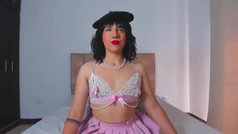 Snapshot of trinydoll chatting on October 13, 2025, 1:00 pm Triny online show from October 13, 2025, 1:00 pm