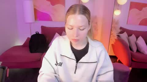 Snapshot of triplesec_ chatting on October 17, 2025, 1:25 pm Tasya online show from October 17, 2025, 1:25 pm
