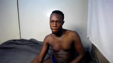 Trisboo5 online show from January 5, 2025, 7:39 pm