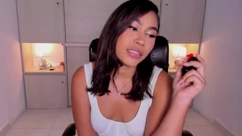 Snapshot of trishamoon chatting on March 4, 2026, 4:40 am TRISHA online show from March 4, 2026, 4:40 am