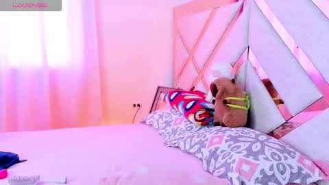 Trissha online show from October 31, 2025, 1:56 pm