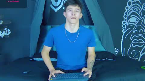 trisstan_kane online show from June 10, 2026, 12:04 pm