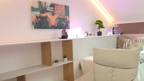 Trystan Grey online show from February 13, 2026, 7:15 am