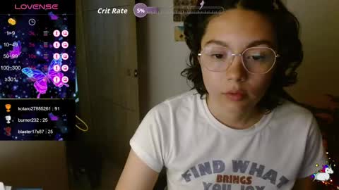 Snapshot of trixie_tangg chatting on May 4, 2026, 5:36 am Kitty online show from May 4, 2026, 5:36 am