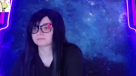 Snapshot of trixiedoescamcam chatting on May 6, 2026, 4:12 pm trixiedoescamcam online show from May 6, 2026, 4:12 pm