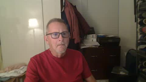 Snapshot of troffer1020 chatting on January 22, 2025, 11:10 pm Troffer online show from January 22, 2025, 11:10 pm