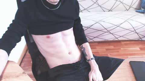 I POST MY FUCKING VIDEOS AND PICS    online show from April 11, 2026, 10:08 am