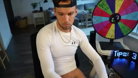 Snapshot of troy_greenxo chatting on October 4, 2025, 8:51 pm Troy Green online show from October 4, 2025, 8:51 pm