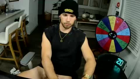 Snapshot of troy_greenxo chatting on April 17, 2026, 2:36 am Troy Green online show from April 17, 2026, 2:36 am