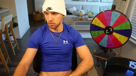 Snapshot of troy_greenxo chatting on April 23, 2026, 9:28 pm Troy Green online show from April 23, 2026, 9:28 pm
