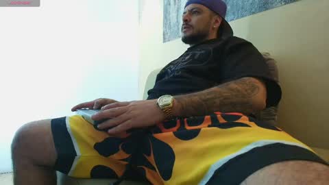 Troy online show from April 29, 2026, 3:54 am