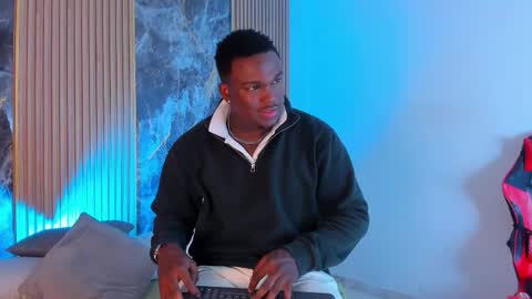 Snapshot of troykhalil chatting on October 24, 2025, 11:01 pm Troy Khalil online show from October 24, 2025, 11:01 pm