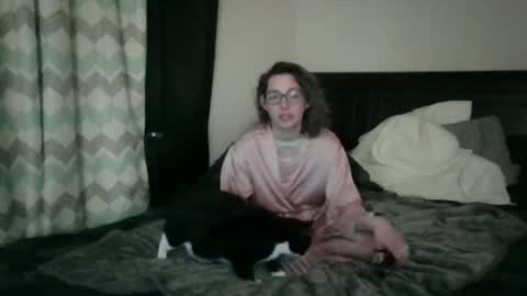 Trudy W. online show from May 12, 2026, 4:20 am