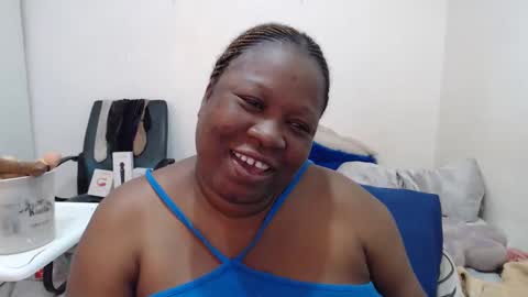 TrueBella30 online show from February 4, 2025, 12:44 pm