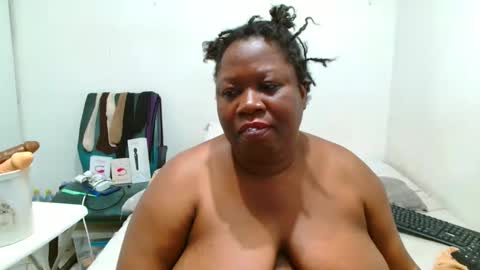 TrueBella30 online show from November 2, 2025, 2:03 am