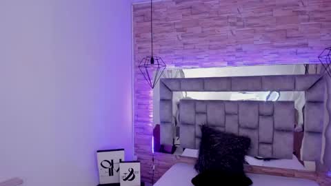Snapshot of truelove_art chatting on January 17, 2025, 2:39 pm online show from January 17, 2025, 2:39 pm