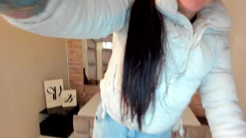 Snapshot of truelove_art chatting on January 21, 2025, 12:07 pm online show from January 21, 2025, 12:07 pm