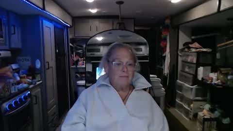 Evangeline online show from October 23, 2025, 8:24 am