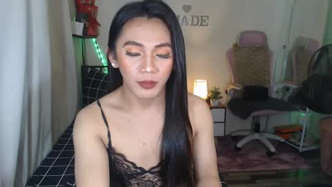 Jade online show from February 3, 2025, 1:52 am