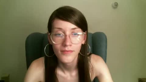 Snapshot of ts_librarian chatting on September 9, 2025, 2:55 am Elisabeth online show from September 9, 2025, 2:55 am