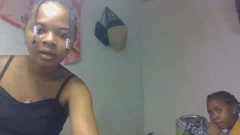 tsaralaza online show from November 10, 2025, 9:25 pm