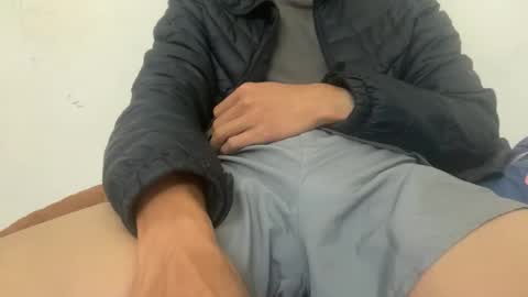 tsb123123 online show from February 12, 2026, 4:24 pm