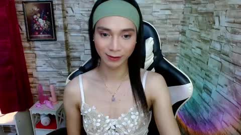 Tina online show from March 1, 2025, 8:10 pm
