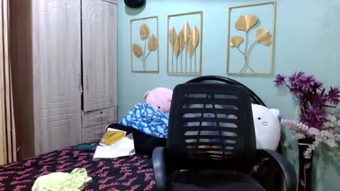 SHENA  online show from December 28, 2024, 11:59 pm
