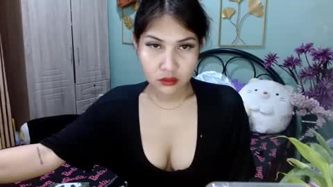 SHENA  online show from January 4, 2025, 8:37 pm