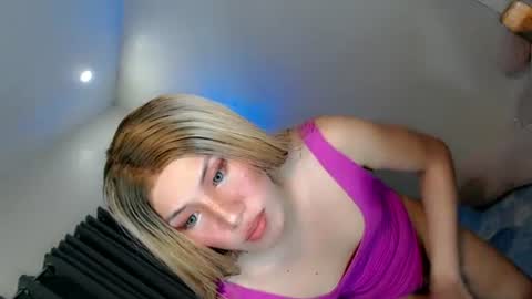 Snapshot of tsgirl_julian69 chatting on July 14, 2026, 8:47 pm Julian online show from July 14, 2026, 8:47 pm