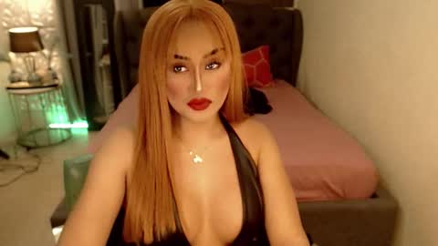 SEDUCTIVEmistresCUMS online show from October 25, 2025, 6:35 pm